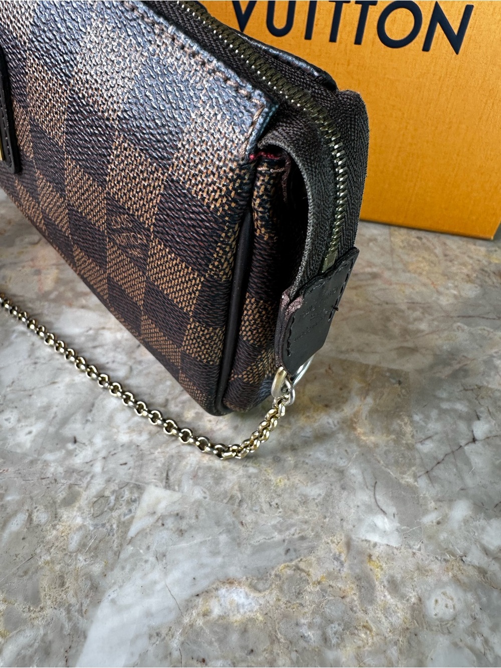 Louis Vuitton Damier Ebene Pochette with Gold Plate and Chain - Picture 4 of 9